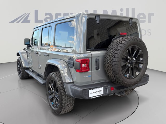 Used 2023 Jeep Wrangler Unlimited Sahara w/ Dual Top Group AWD/4WD image 3