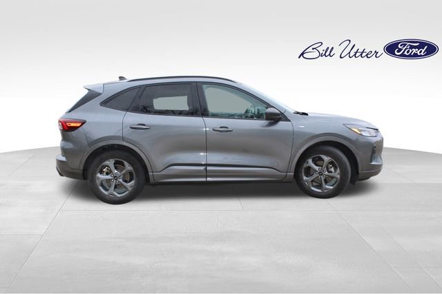 Certified 2023 Ford Escape ST-Line w/ Tech Pack #1 image 4