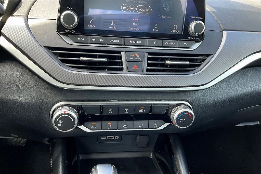 Used 2024 Nissan Altima 2.5 SR FWD image 15
