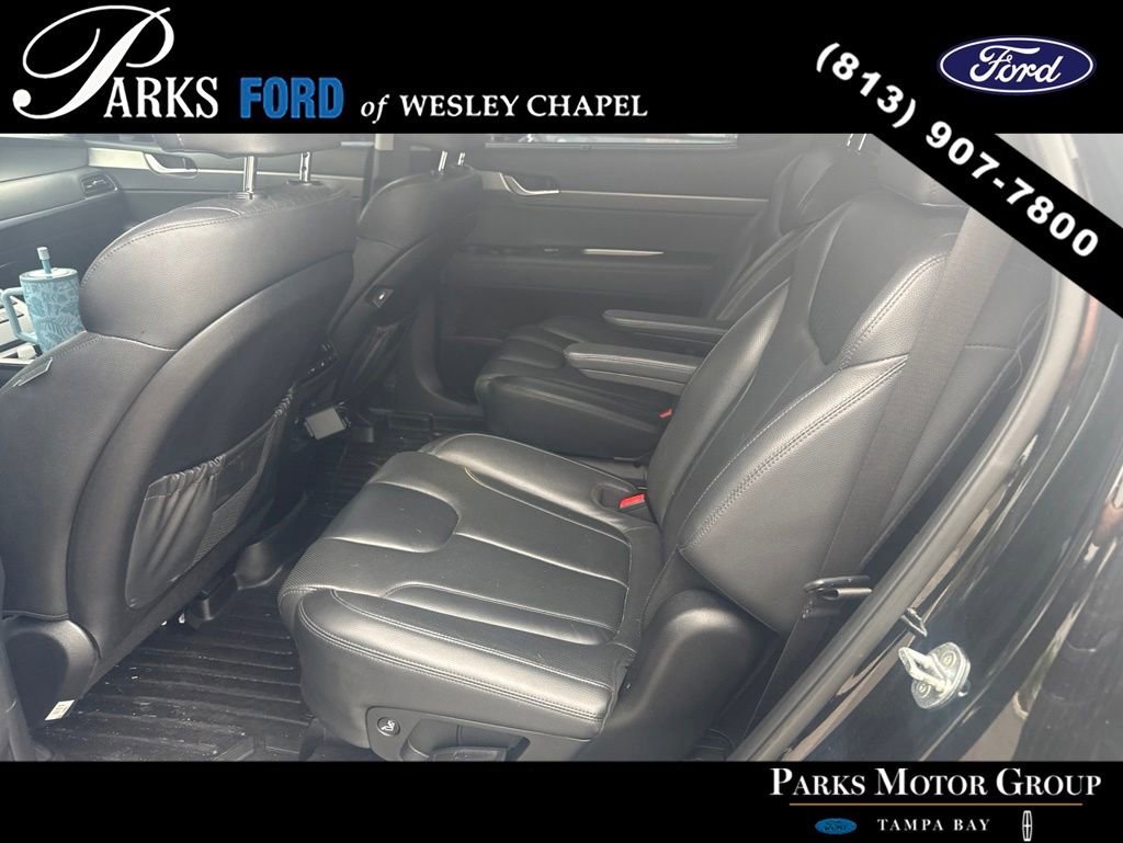 Used 2022 Hyundai Palisade SEL w/ Premium Package FWD image 5