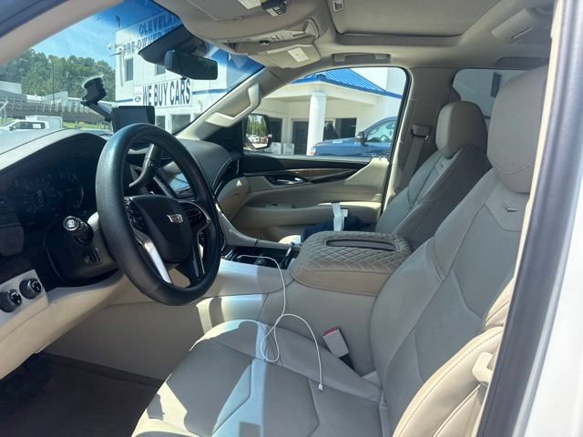 Used 2019 Cadillac Escalade Luxury AWD/4WD image 32