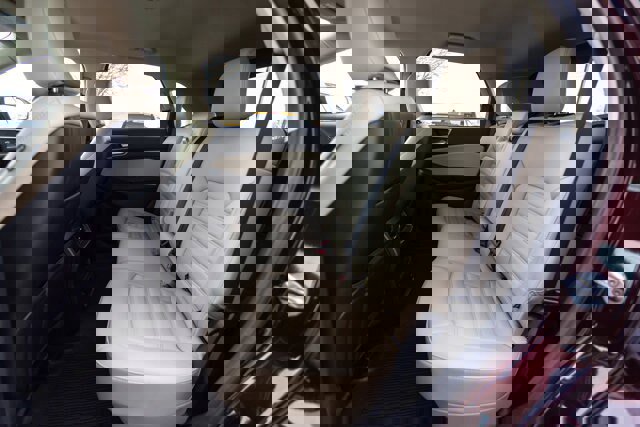 Certified 2024 Ford Edge SEL w/ Convenience Package image 10