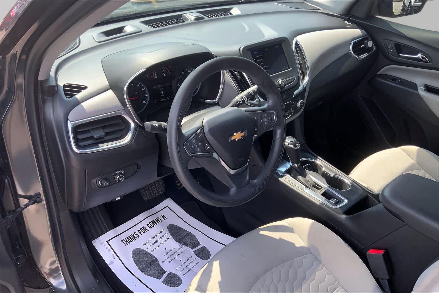 Used 2020 Chevrolet Equinox LS w/ LS Convenience Package FWD image 17