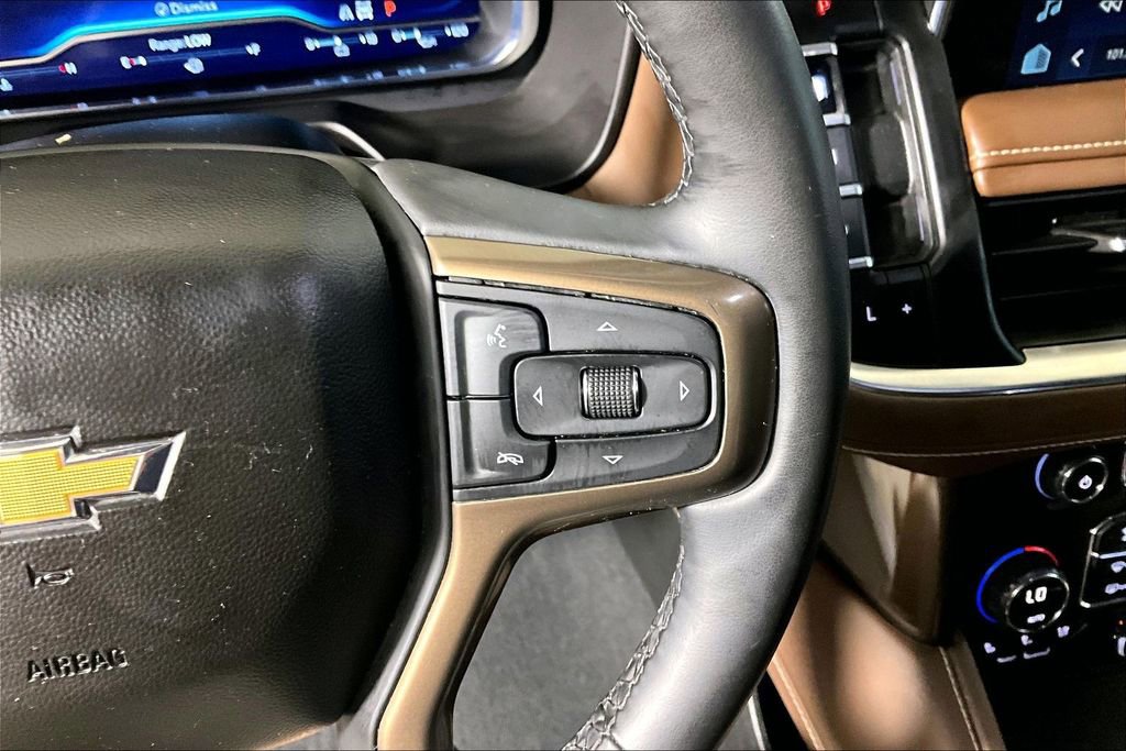Used 2023 Chevrolet Suburban High Country AWD/4WD image 15