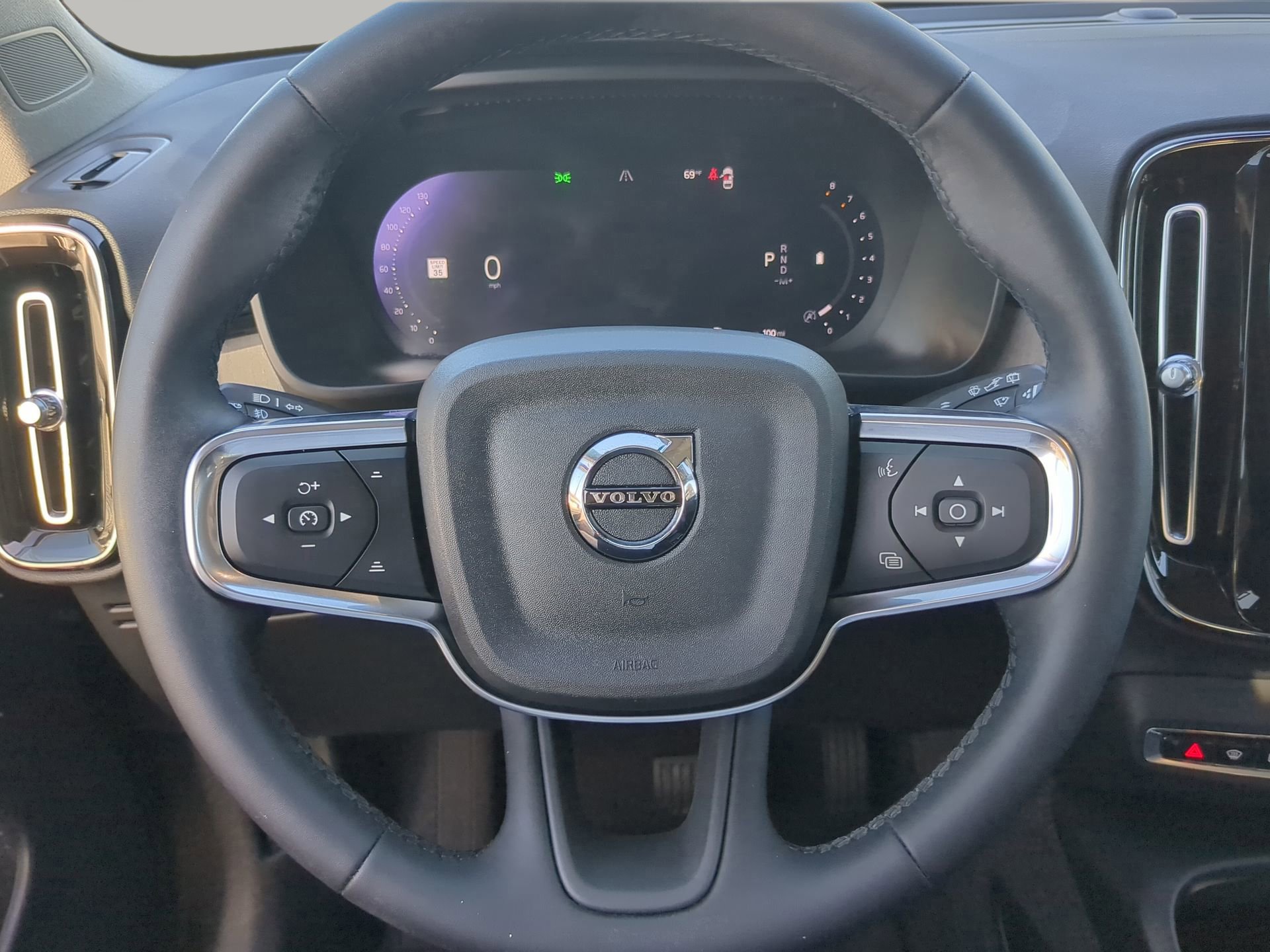 Used 2023 Volvo XC40 B5 Plus w/ Protection Package Premier image 68