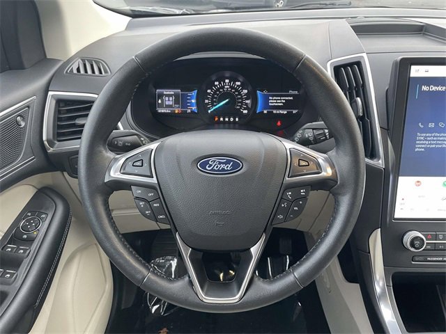 Certified 2022 Ford Edge Titanium image 9