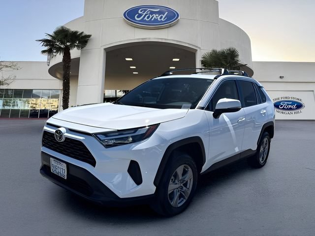 Used 2025 Toyota RAV4 XLE w/ Convenience Package AWD/4WD image 2