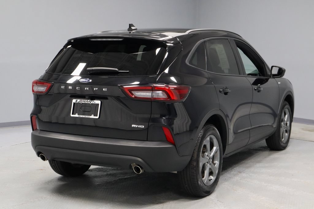 Certified 2025 Ford Escape ST-Line AWD/4WD image 10
