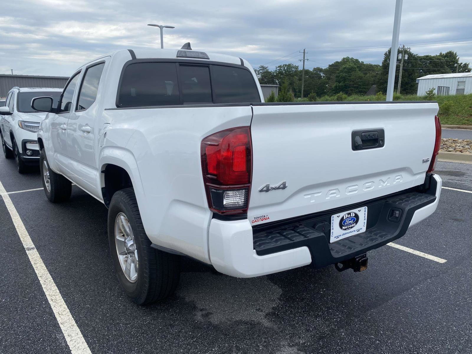 Used 2023 Toyota Tacoma SR AWD/4WD image 5