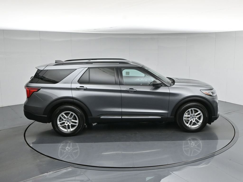 Certified 2025 Ford Explorer Active w/ Active Comfort Package RWD image 43