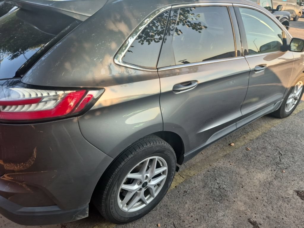 Certified 2024 Ford Edge SEL AWD/4WD image 17