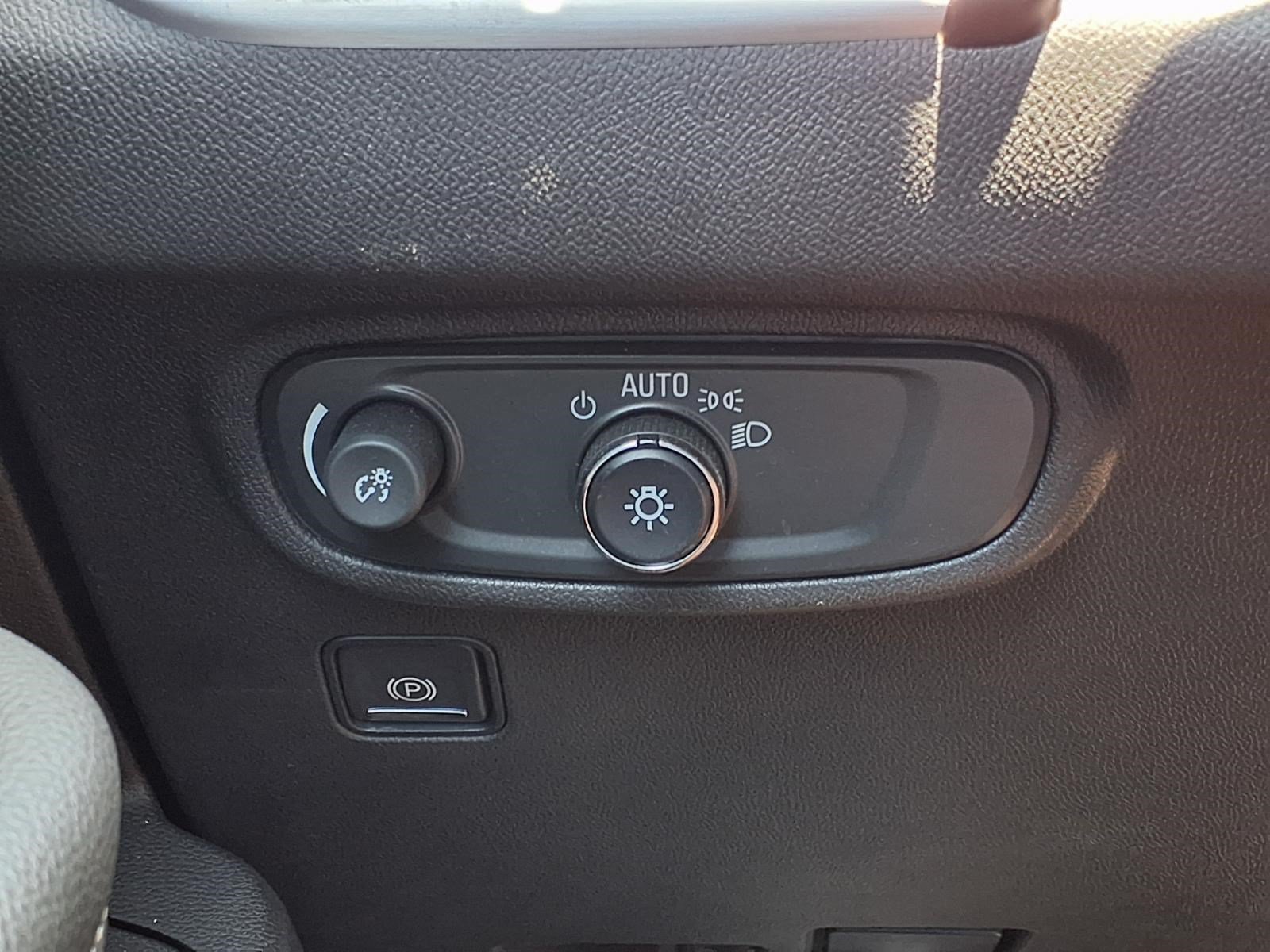 Used 2023 GMC Terrain SLE w/ Driver Convenience Package FWD image 24