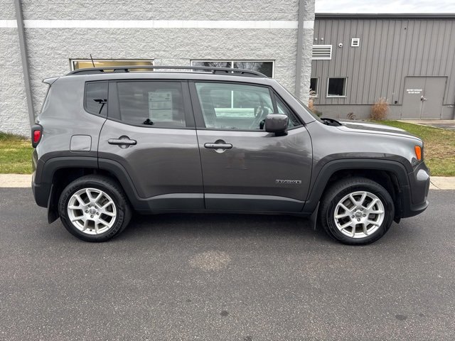 Used 2020 Jeep Renegade Latitude w/ Cold Weather Group image 6