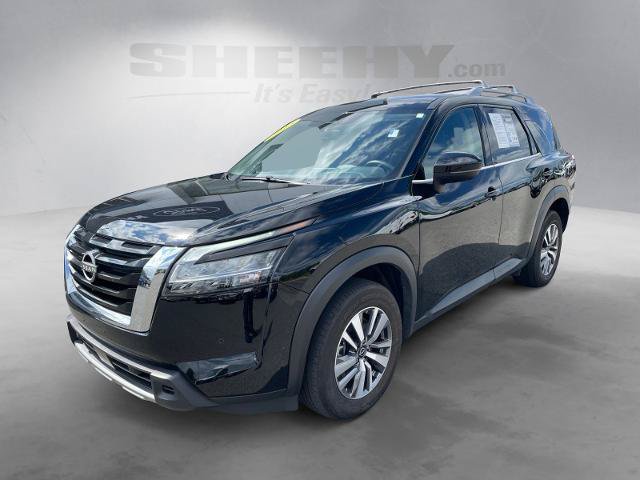 Used 2023 Nissan Pathfinder SL AWD/4WD image 7