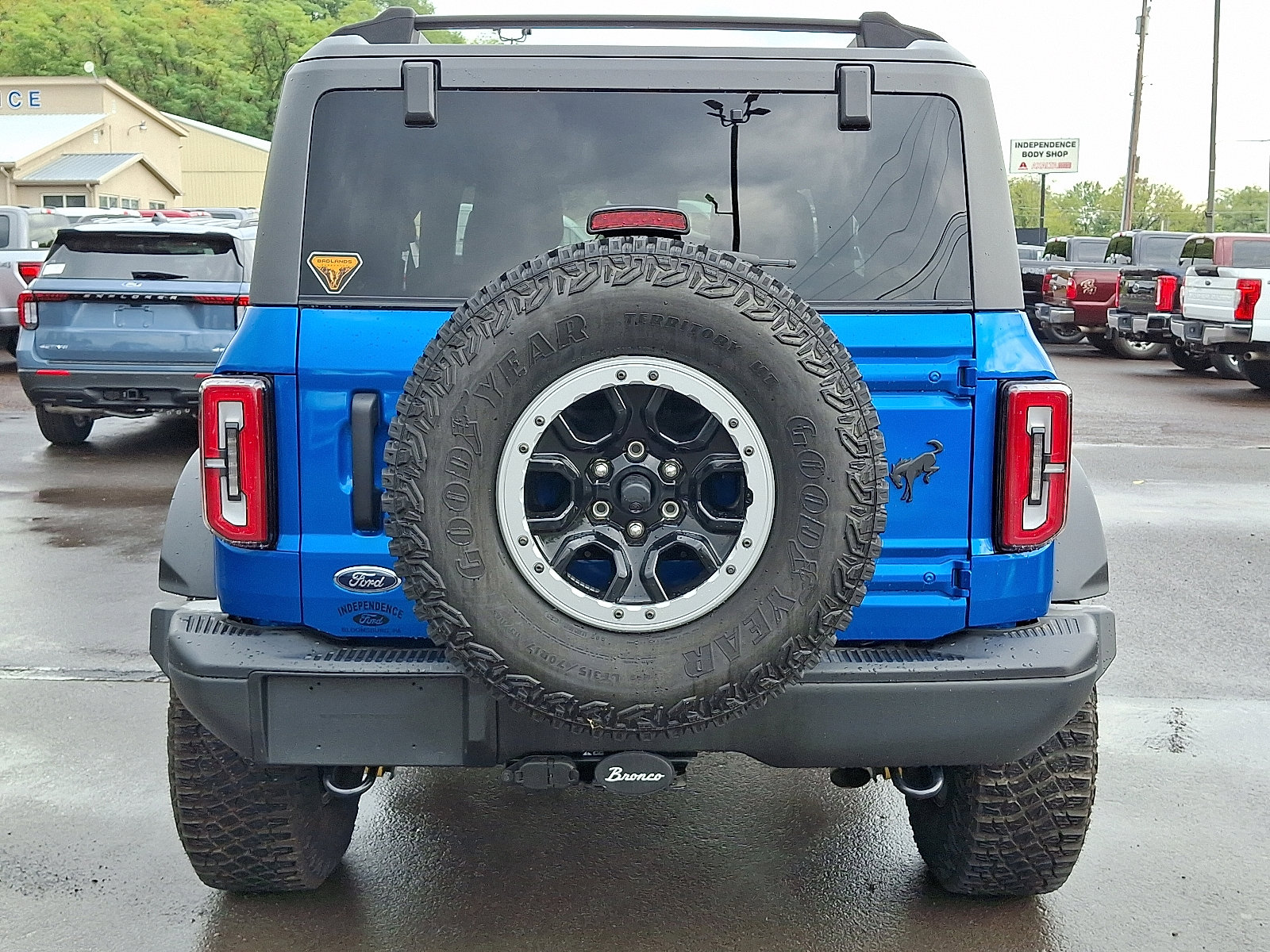 Certified 2023 Ford Bronco Badlands w/ Sasquatch Package image 9