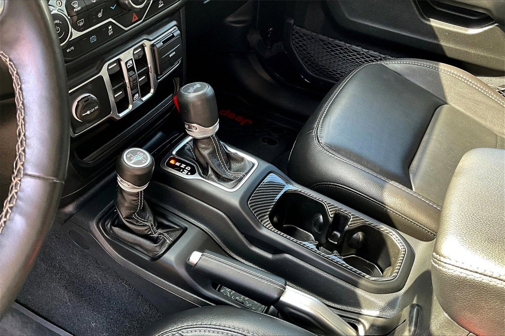 Used 2021 Jeep Wrangler Unlimited Sahara w/ Cold Weather Group image 16