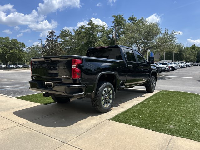 Used 2025 Chevrolet Silverado 2500 Custom w/ Z71 Off-Road Package AWD/4WD image 6