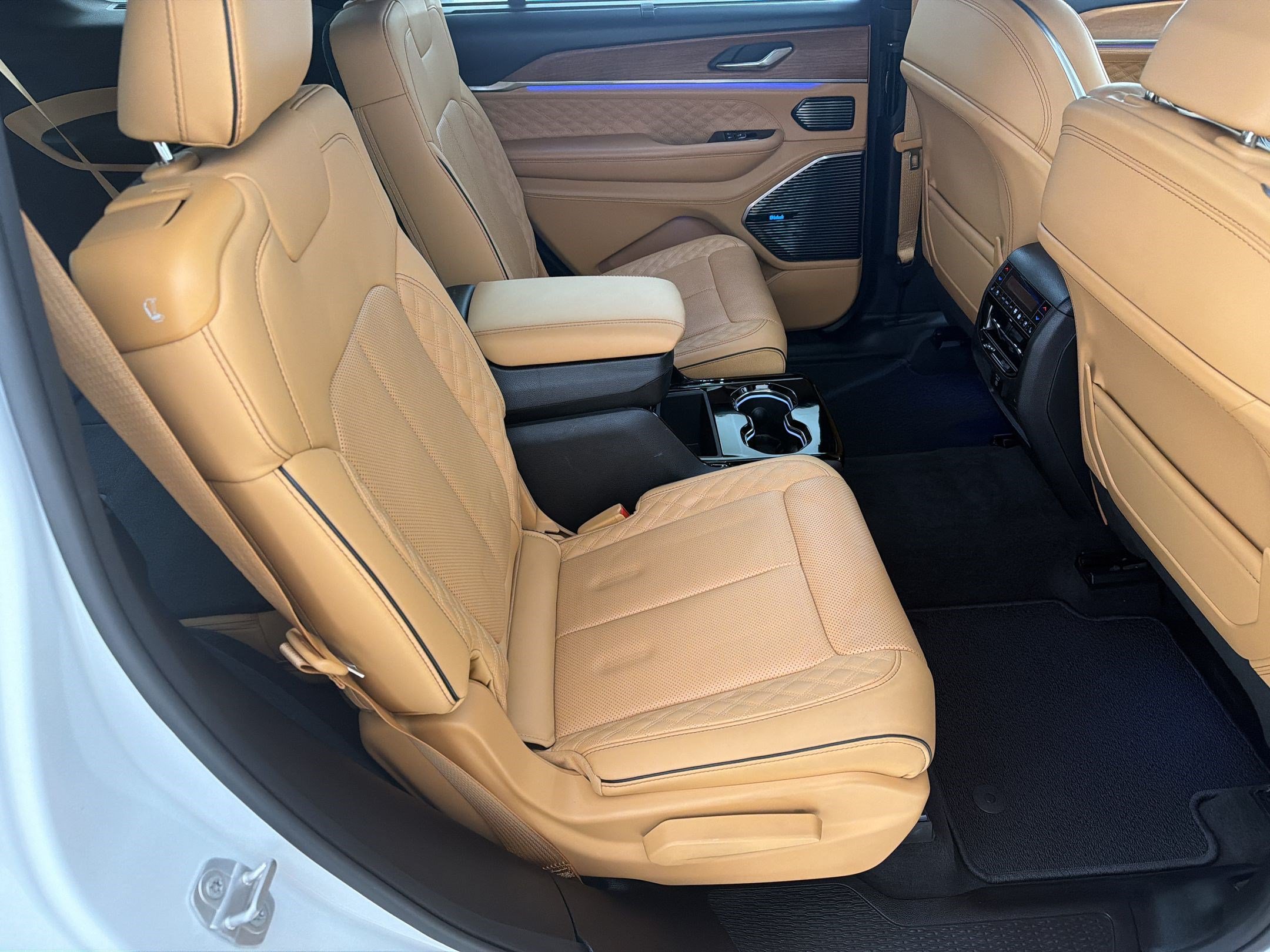 Used 2025 Jeep Grand Cherokee L Summit AWD/4WD image 27
