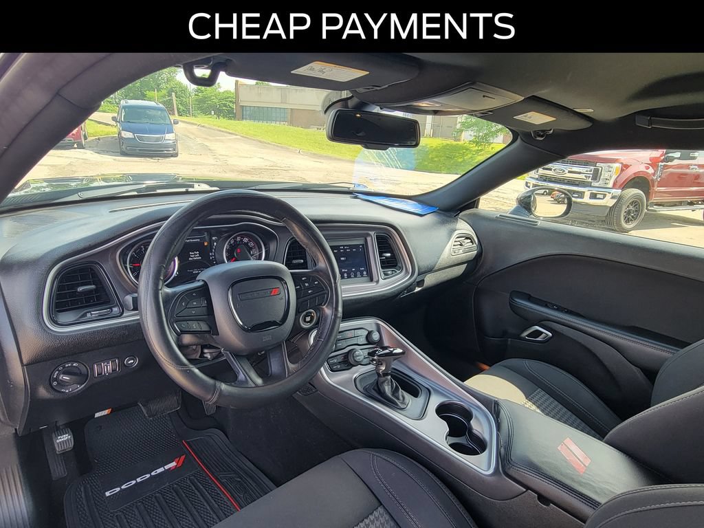 Used 2019 Dodge Challenger SXT RWD image 8