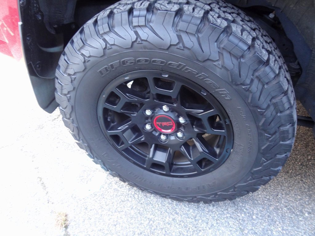 Used 2023 Toyota 4Runner SR5 Premium w/ Moonroof Package image 9