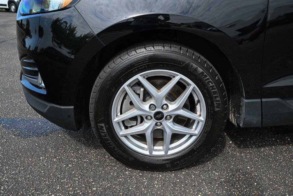 Certified 2024 Ford Edge SEL w/ Convenience Package AWD/4WD image 12