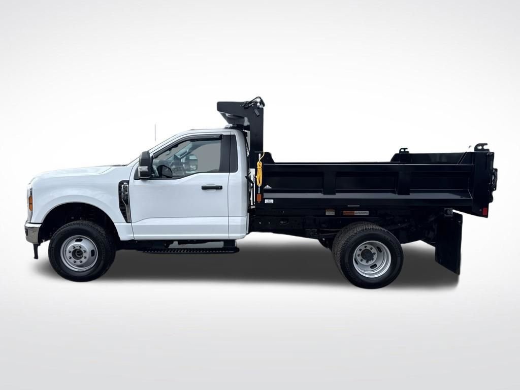 Certified 2025 Ford F350 XL w/ XL Chrome Package AWD/4WD image 2