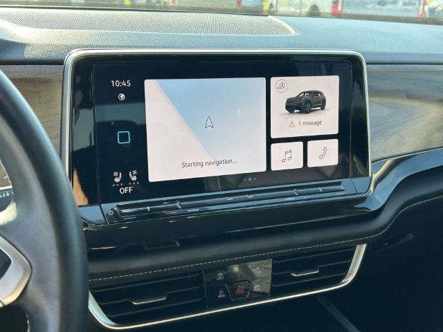 Used 2025 Volkswagen Atlas SE FWD image 22