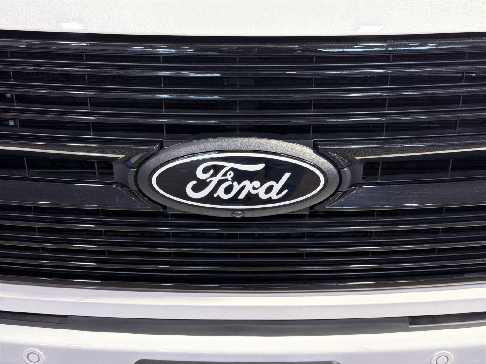 Certified 2025 Ford F150 Platinum AWD/4WD image 12