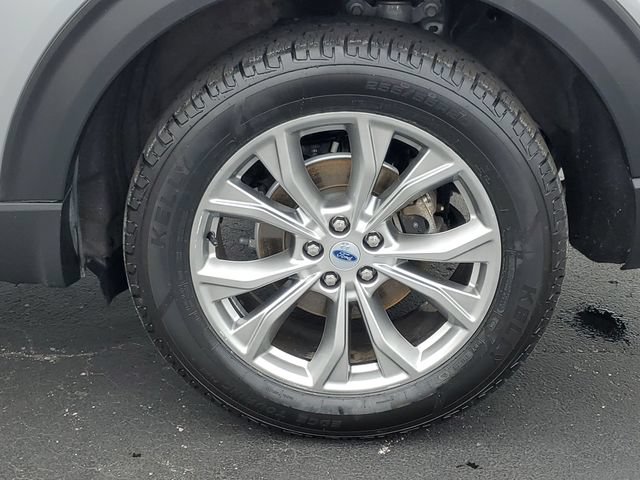 Certified 2023 Ford Explorer Limited w/ Equipment Group 301A AWD/4WD image 8