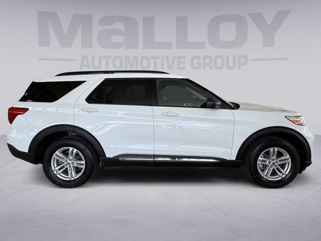 Certified 2022 Ford Explorer XLT w/ Equipment Group 202A AWD/4WD image 6