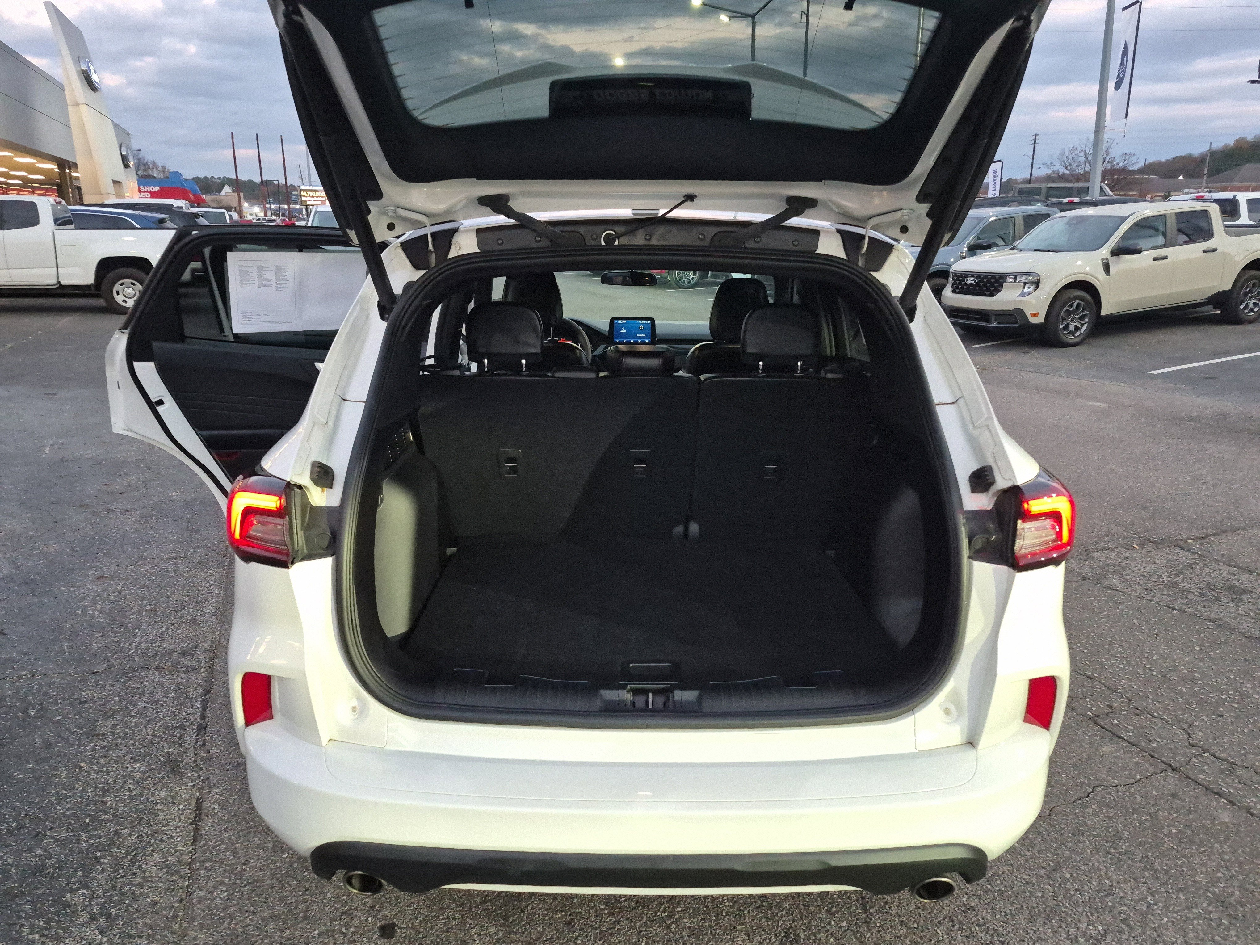 Certified 2024 Ford Escape ST-Line w/ Equipment Group 301A image 18