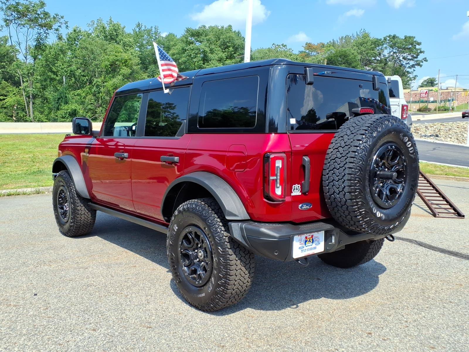 Certified 2025 Ford Bronco Badlands AWD/4WD image 6