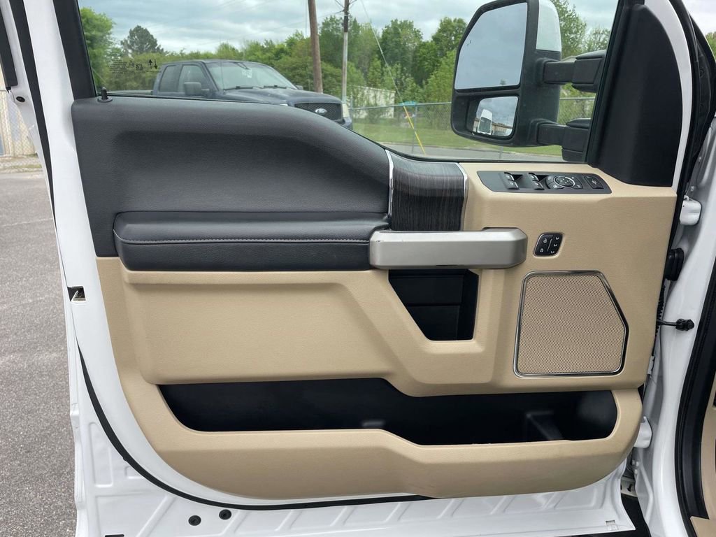 Certified 2021 Ford F350 Lariat w/ Lariat Ultimate Package image 15