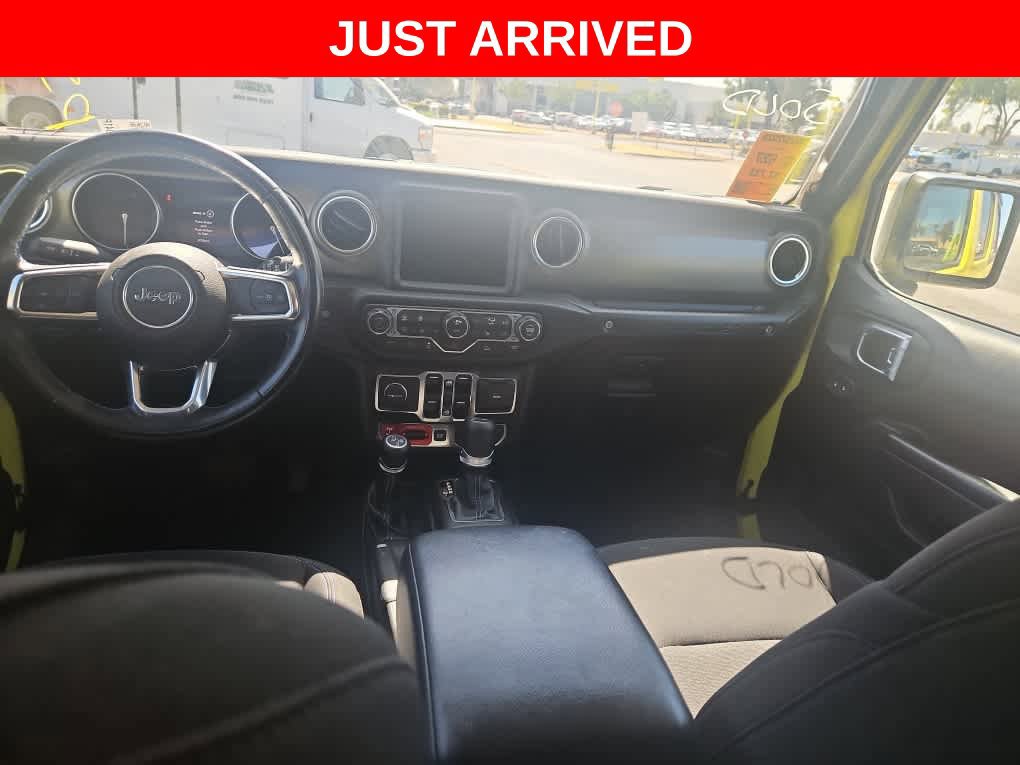 Used 2022 Jeep Wrangler Unlimited Rubicon 4xe w/ Cold Weather Group AWD/4WD image 10