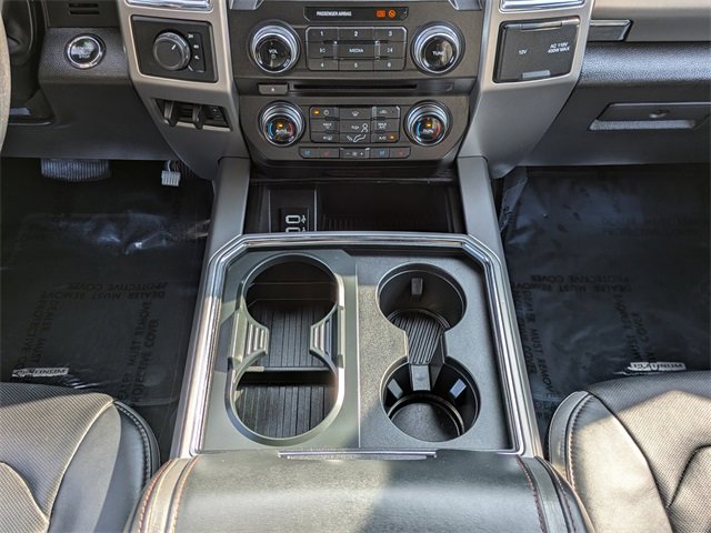 Certified 2018 Ford F450 Platinum w/ Platinum Ultimate Package image 19