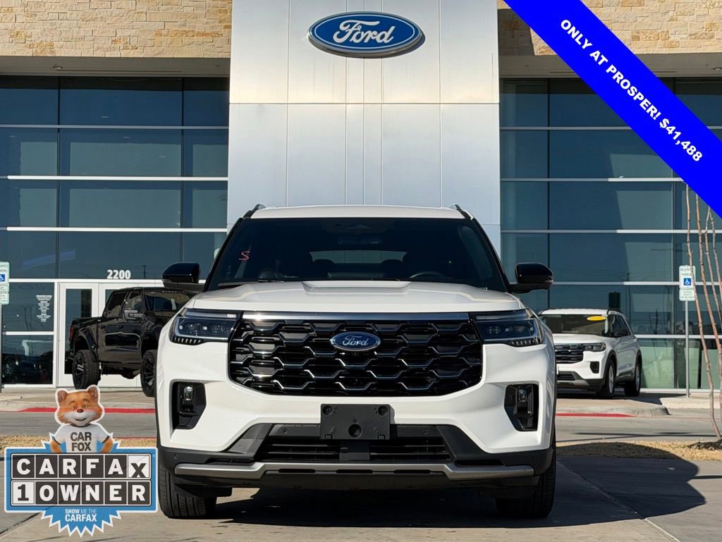 Certified 2025 Ford Explorer Platinum image 2