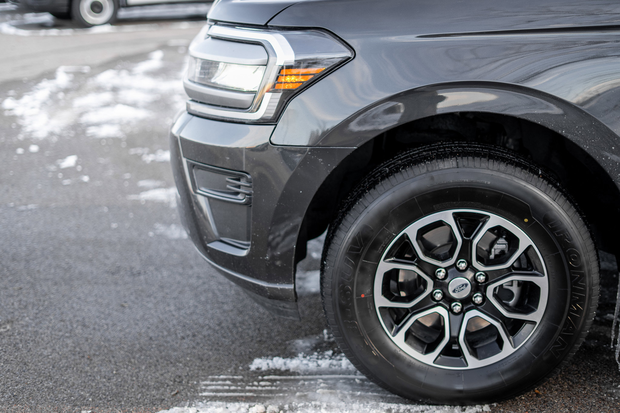 Certified 2024 Ford Expedition XLT image 9