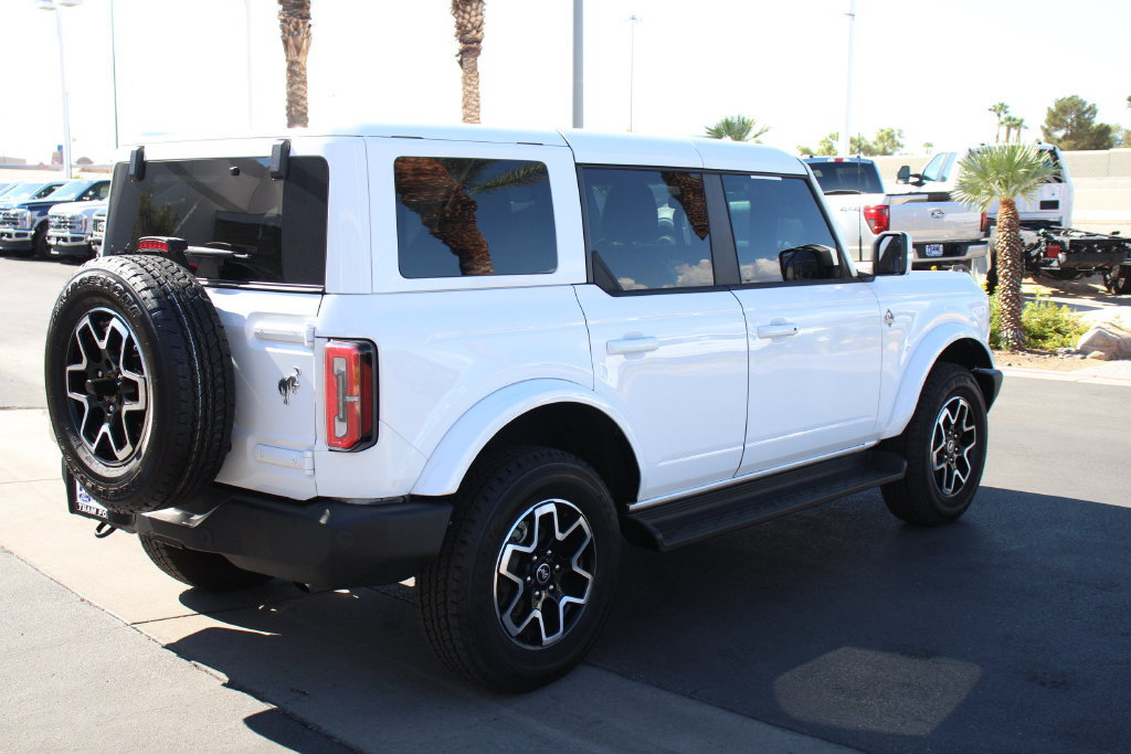 Certified 2025 Ford Bronco Outer Banks AWD/4WD image 8