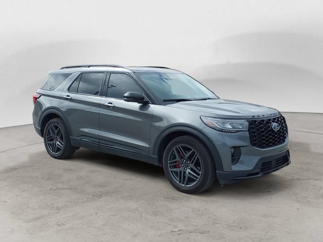 Certified 2025 Ford Explorer ST AWD/4WD image 7
