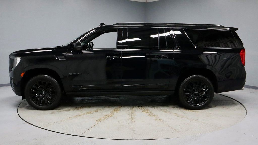 Used 2024 GMC Yukon XL Denali Ultimate image 2