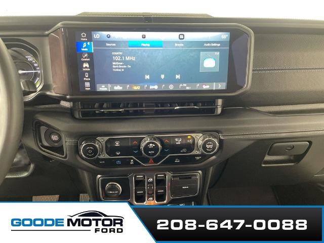Used 2024 Jeep Wrangler Unlimited Rubicon 4xe AWD/4WD image 15