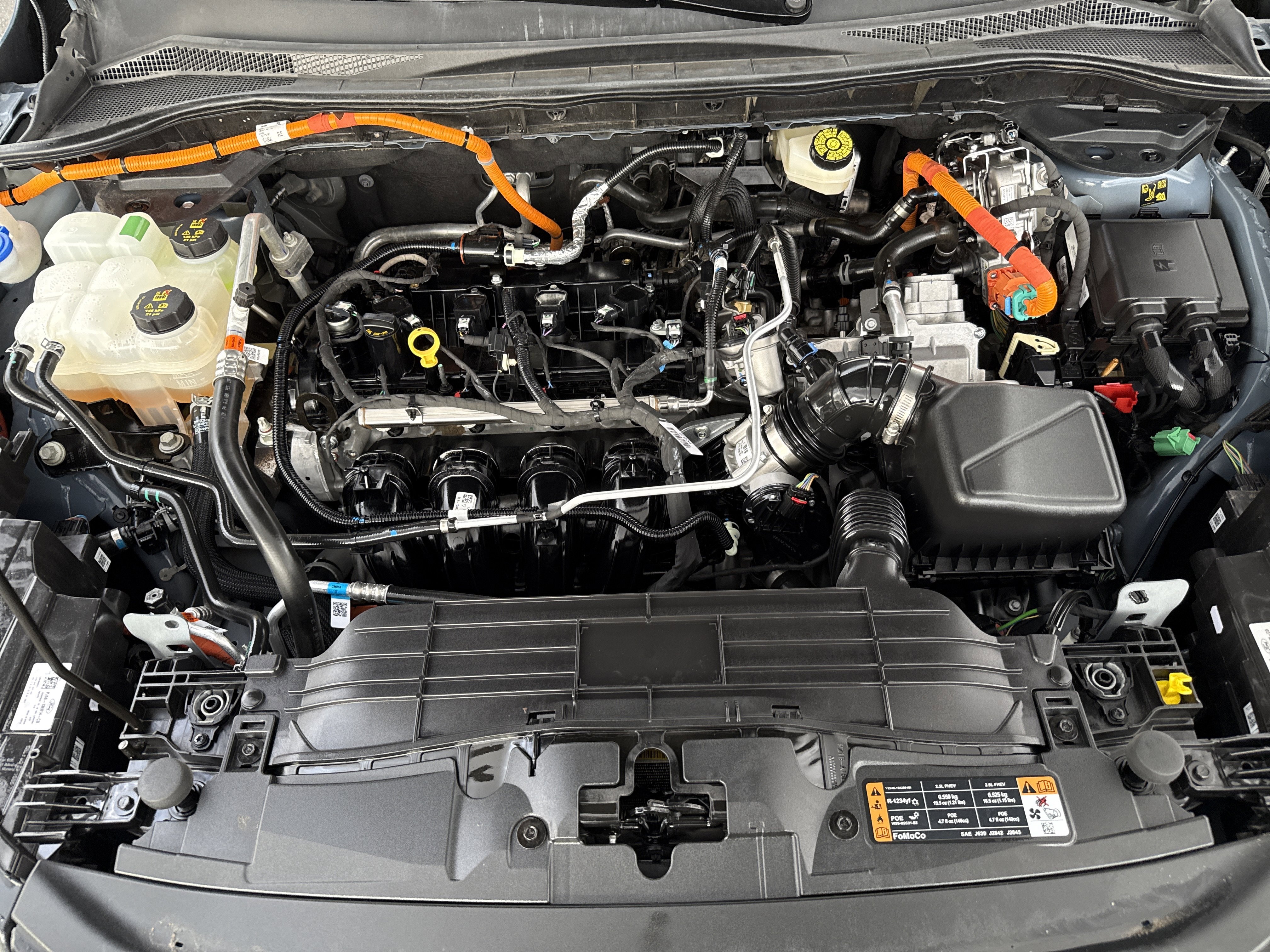 Certified 2024 Ford Escape Platinum w/ Class II Trailer Tow Package image 29