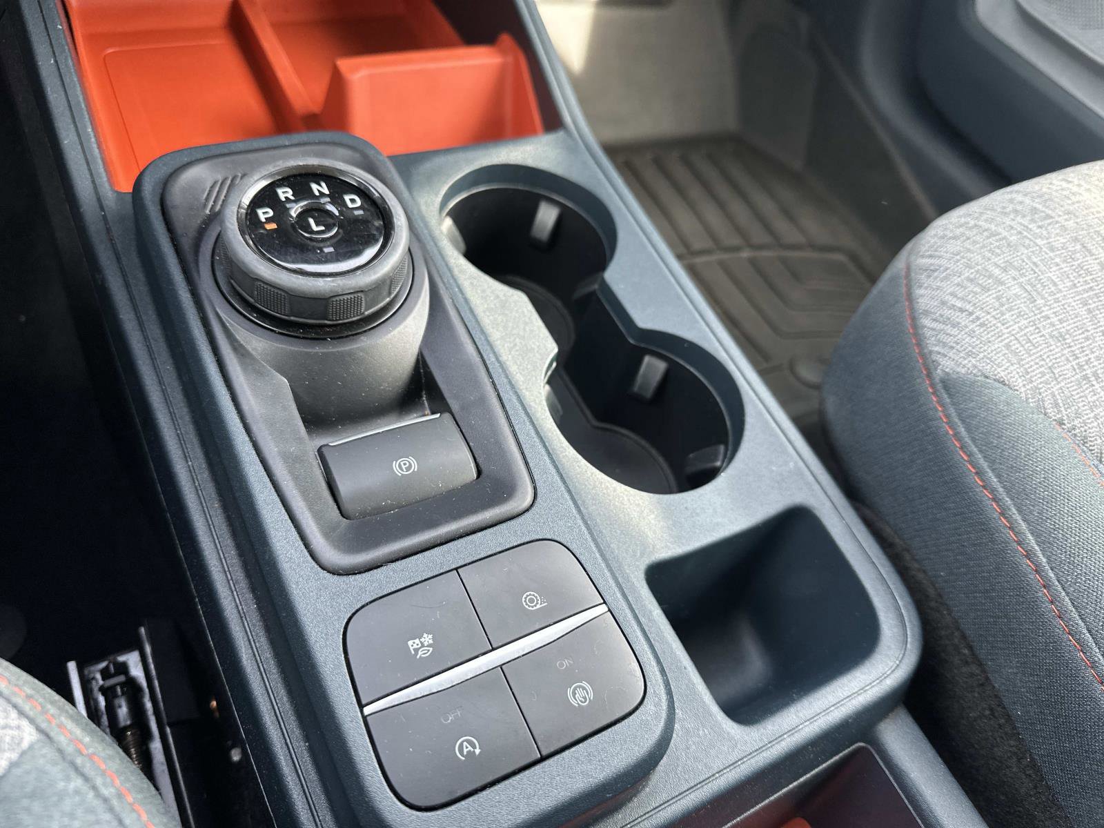 Certified 2022 Ford Maverick XLT w/ XLT Luxury Package image 20