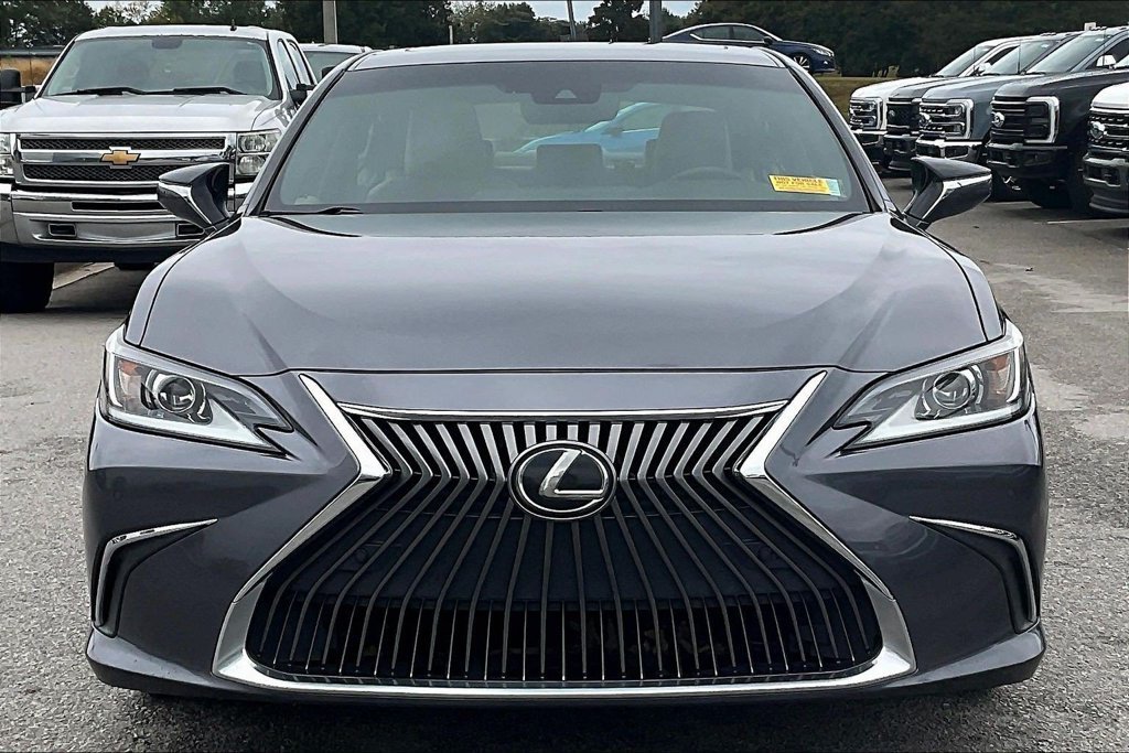 Used 2019 Lexus ES 350 w/ Premium Package FWD image 2
