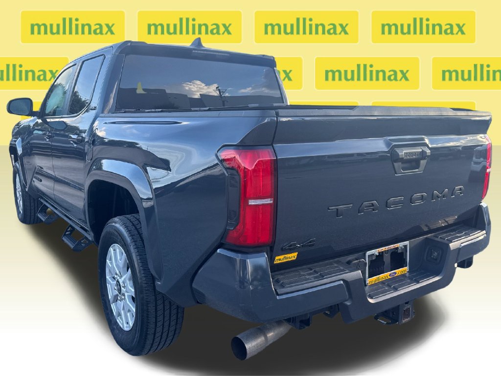 Used 2025 Toyota Tacoma SR5 AWD/4WD image 8