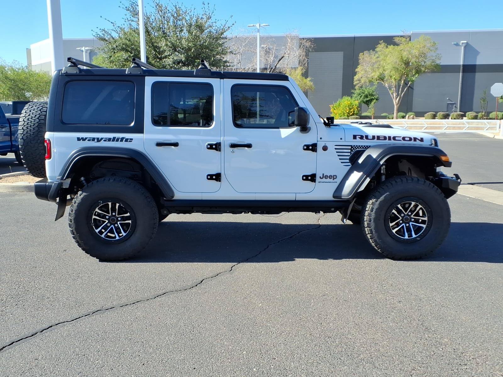 Used 2024 Jeep Wrangler Unlimited Rubicon w/ XTREMEE 35" Tire Package AWD/4WD image 7