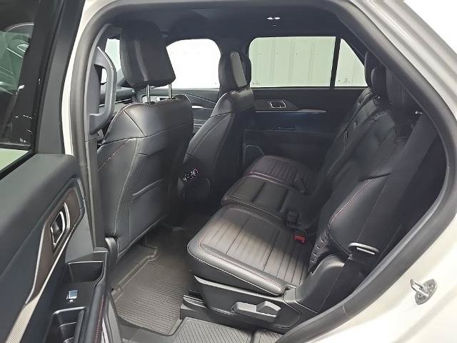 Certified 2025 Ford Explorer ST-Line w/ Premium Package AWD/4WD image 37