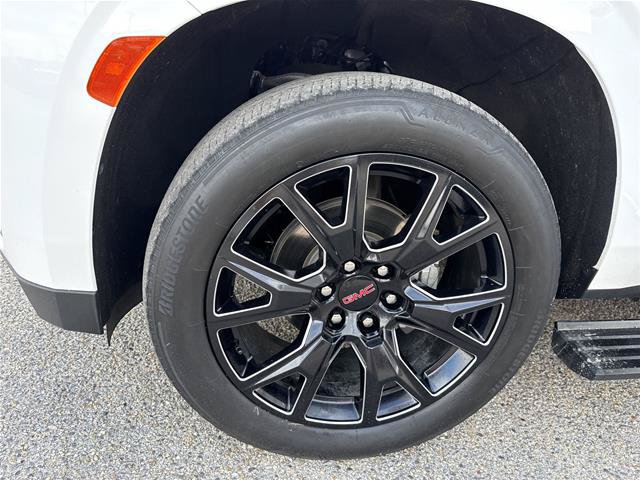 Used 2023 GMC Yukon Denali RWD image 34