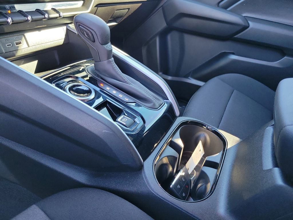 Used 2024 Chevrolet Colorado W/T w/ Safety Package image 29