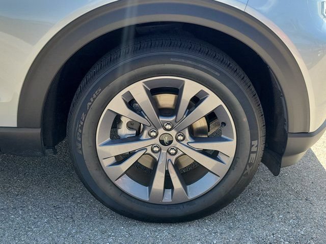 Certified 2023 Ford Explorer XLT w/ Equipment Group 202A RWD image 12